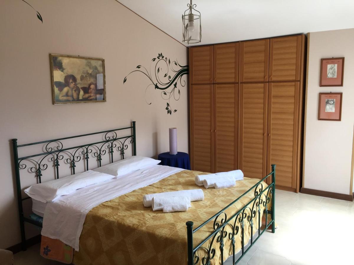 B&B Hollywood Olivadi Zewnętrze zdjęcie
